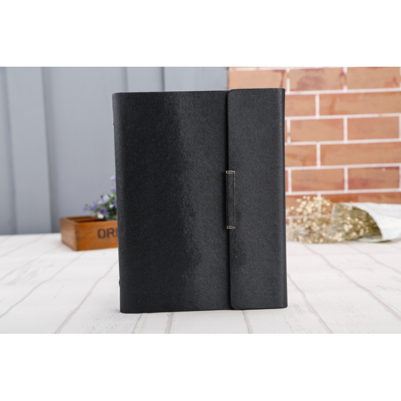 Loose-leaf business notebook